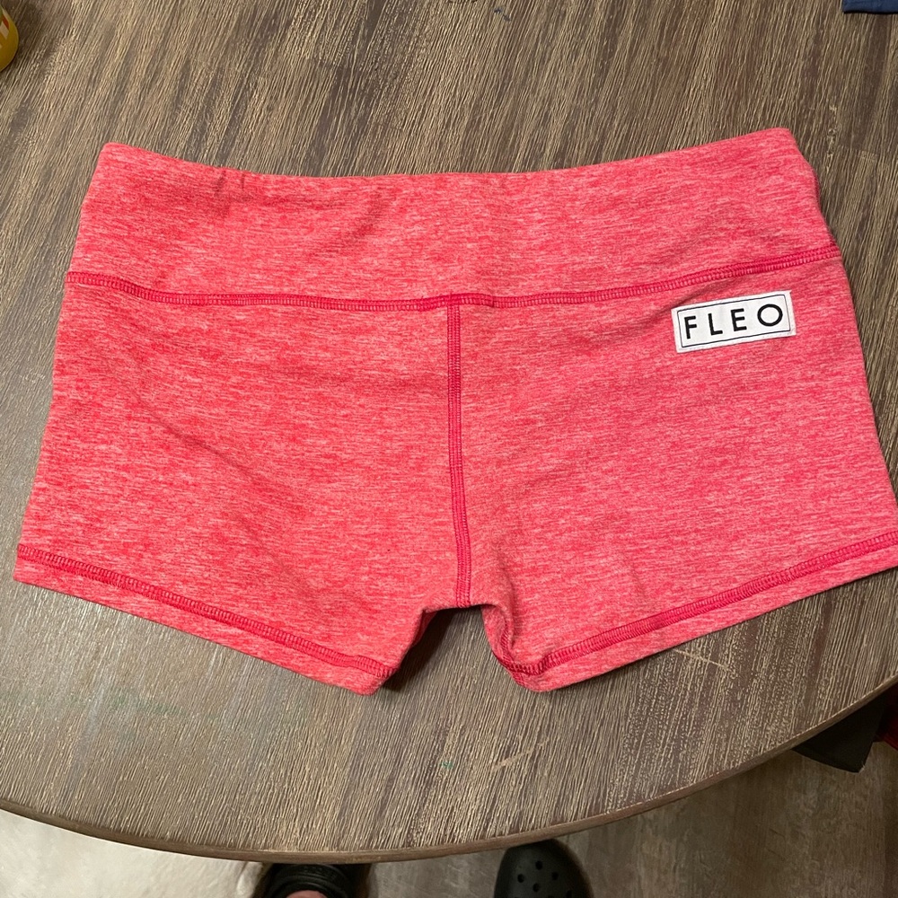 Pink/white Heather Fleo shorts